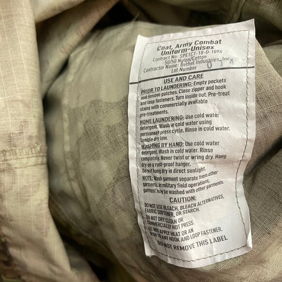 Scorpion OCP Multicam Jacket Medium/Regular NSN:8415-01-623-5528 / - Picture 8 of 11